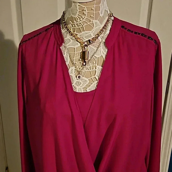 TRIBAL BLOUSE - Picture 5 of 11